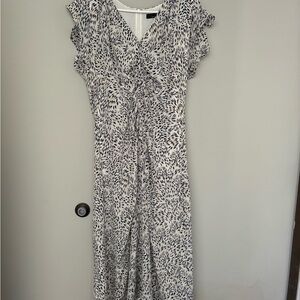 White House Black Market Black and White Maxi Dress